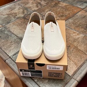 Saola Women's Sustainable White Sneakers